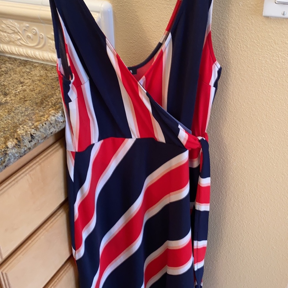 Super flattering wrap dress medium